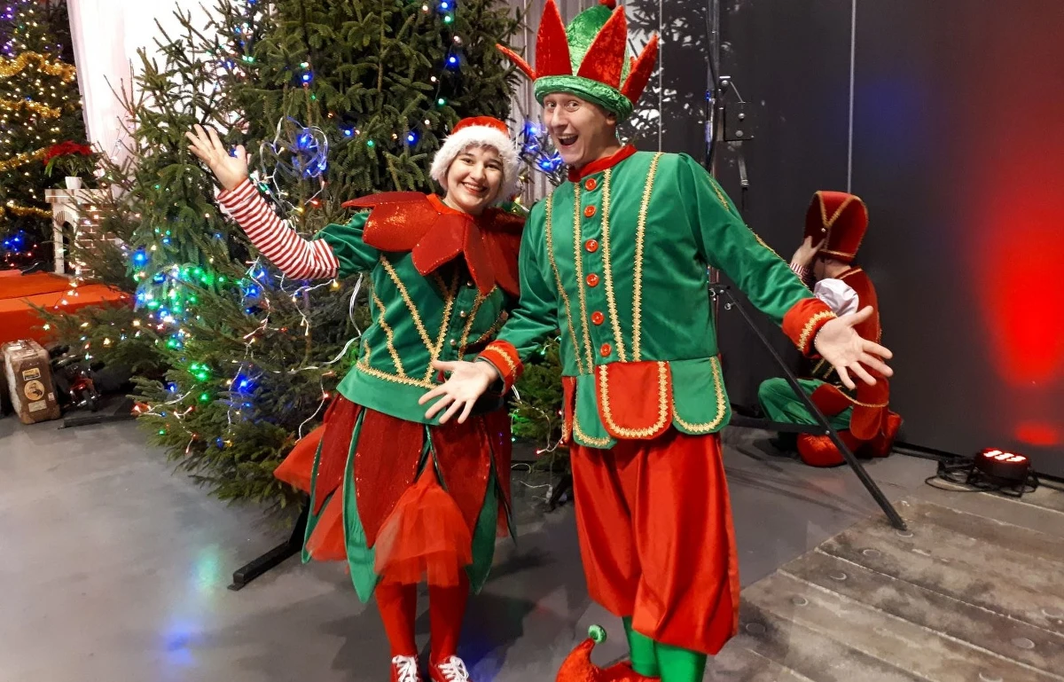 Blisko tysiąc podopiecznych Miejskiego Ośrodka Pomocy Rodzinie w Gdańsku otrzyma świąteczne paczki od darczyńców w ramach akcji "Każdy może pomóc". Pracownicy socjalni przygotowali listy, które mają pomóc w przygotowaniu upominków. Gdański MOPR wciąż czeka na darczyńców.