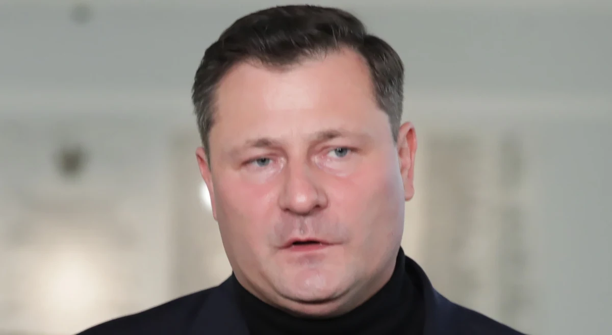 "Bajki PiS - premiera Morawieckiego i innych liderów - o przyjaźni trzeba traktować z dużą dozą ostrożności i umiaru" - mówił w Rozmowie o 7:00 w RMF FM i Radiu RMF24 szef klubu Polskiego Stronnictwa Ludowego Krzysztof Paszyk. "Morawiecki i PiS pokazali przez 8 lat, co myślą o PSL-u. Pokazały się różnice fundamentalne w kwestiach patrzenia na Polskę, na jej funkcjonowanie. Nie ma tematów, o których mielibyśmy dzisiaj możliwość rozmawiać" - zapewnił. 