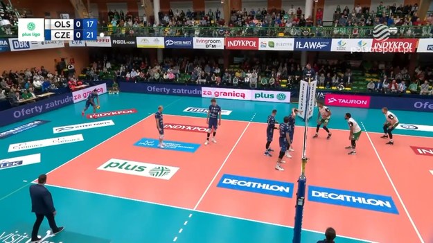 Fragmenty meczu Indykpol AZS Olsztyn – Exact Systems Hemarpol Częstochowa 3:1 (21:25, 27:25, 25:21, 26:24) - siatkówka, PlusLiga 2023/2024 - 6. kolejka. MVP: Moritz Karlitzek (16/27 = 59% skuteczności w ataku + 3 asy + 1 blok).