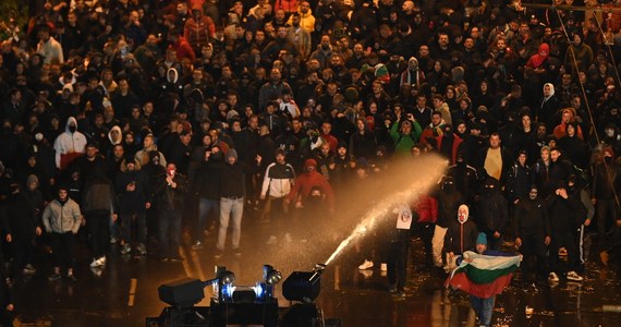 Rozruchy w stolicy Bułgarii, Sofii. Kibice i m.in. znaczna część środowiska sportowego domagają się dymisji szefa Bułgarskiego Związku Piłki Nożnej Borisława Michajłowa.