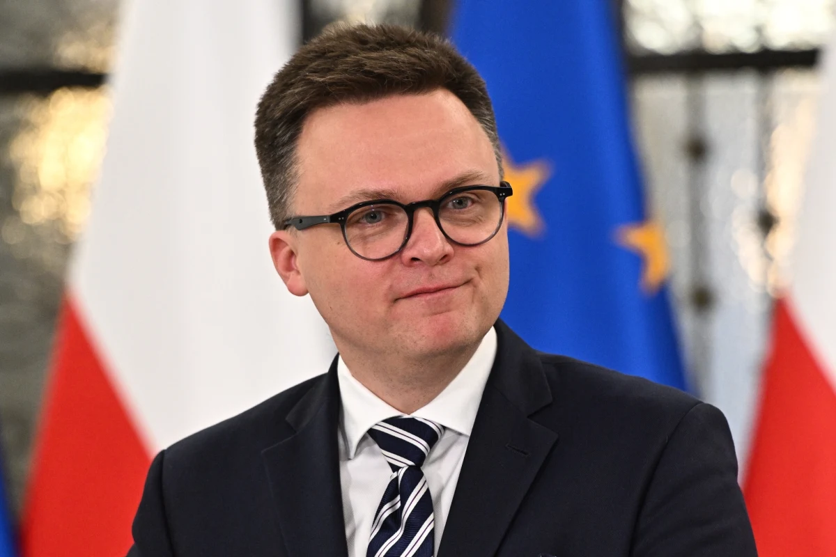 Głównym wydarzeniem jest dziś spotkanie prezydenta z marszałkiem Sejmu - tak kończy się pierwszy tydzień działania nowego Sejmu ze starym rządem. Nie można jednak powiedzieć, że z jego przebiegu zadowolony jest ktokolwiek poza politykami realizującymi dwie strategie; jedni przeciągają, drudzy to przeczekują.