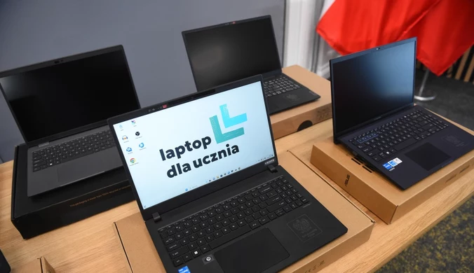 Chcieli sprzedać laptopa dla uczniów. Służby interweniowały w lombardzie