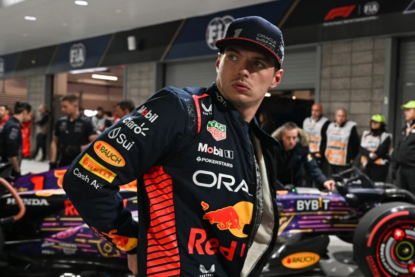 Red Bull confirms Verstappen stays with the team