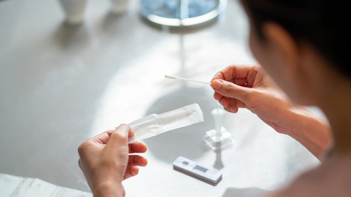 Wzrasta liczba zachorowań na Covid-19 w województwie lubelskim - podał sanepid. W pierwszej połowie listopada stwierdzono w regionie co najmniej 1088 zakażeń wirusem SARS-CoV-2, a 176 osób trafiło do szpitala.