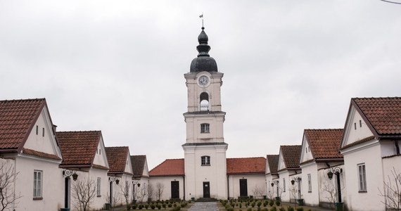 W kościele pw. Niepokalanego Poczęcia Najświętszej Marii Panny na terenie klasztoru pokamedulskiego w Wigrach (Podlaskie) zabrzmią w sobotę zakupione niedawno organy piszczałkowe. Podobne 80 lat temu zostały zniszczone w czasie drugiej wojny światowej.