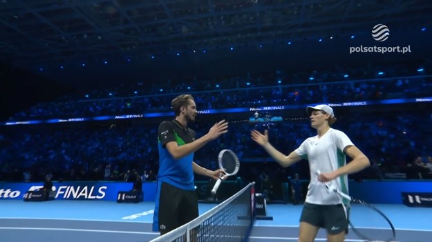 Skrót meczu ATP Finals Jannik Sinner - Daniił Miedwiediew.

