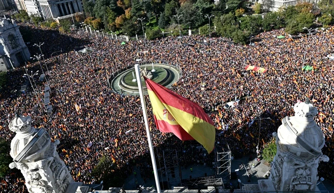 Hiszpanie mają dość. Dziesiątki tysięcy osób na ulicach