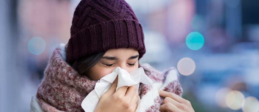 Ochłodzenie i śnieg zwiększają ryzyko pojawienia się niektórych alergii - przypominają o tym w RMF FM lekarze. Sprawdzamy, na jakie alergeny obecnie jesteśmy najbardziej narażeni.