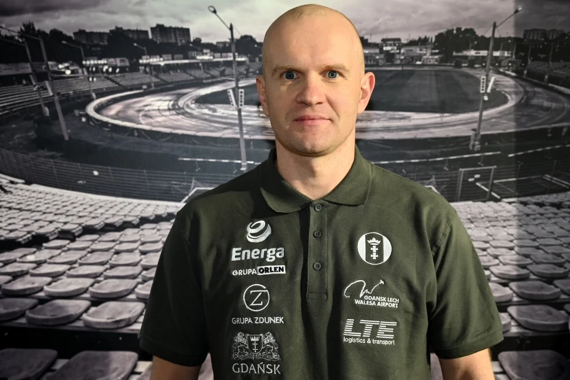 Przed kamerą nie gryzł się w język. Teraz Kasprzak zbuduje potęgę Stali