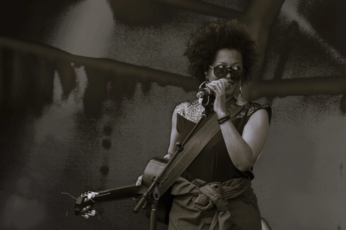 Portugalska piosenkarka Sara Tavares zmarła w niedzielę w Lizbonie po długiej i ciężkiej chorobie. Miała 45 lat.