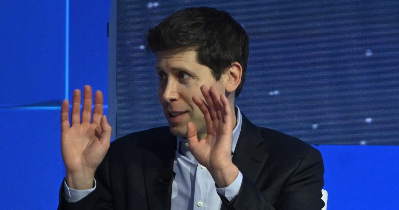 Smartfony odejdą w niepamięć? Chcą je zastąpić nowym urządzeniem. Wszystko dla rozwoju AI