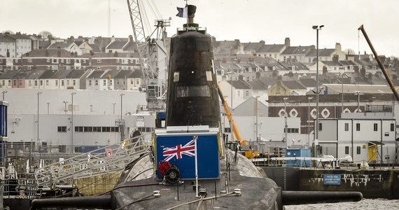 Jeden z brytyjskich okrętów podwodnych wyposażonych w pociski z głowicami nuklearnymi, na którego pokładzie znajdowało się 140 osób, był o krok od katastrofy. Powodem była awaria głębokościomierza. 