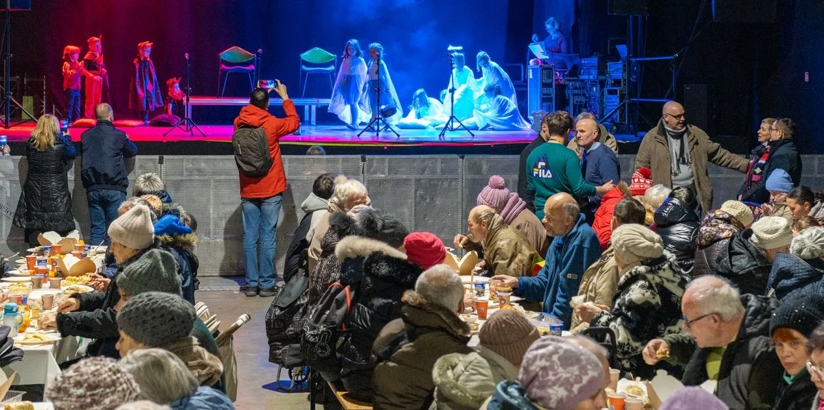 Działająca we Wrocławiu Fundacja "Weź pomóż" na co dzień pomaga setkom osób. Tym razem to ona prosi o pomoc. Na jej profilu w mediach społecznościowych pojawił się apel o wsparcie. Organizacja charytatywna chce zorganizować wigilię dla potrzebujących. Potrzebne są na to pieniądze. Uruchomiono internetową zbiórkę. Pomóc może każdy z nas.