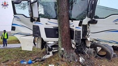 Tragedia koło Kraśnika. Nie żyje kierowca ciężarówki