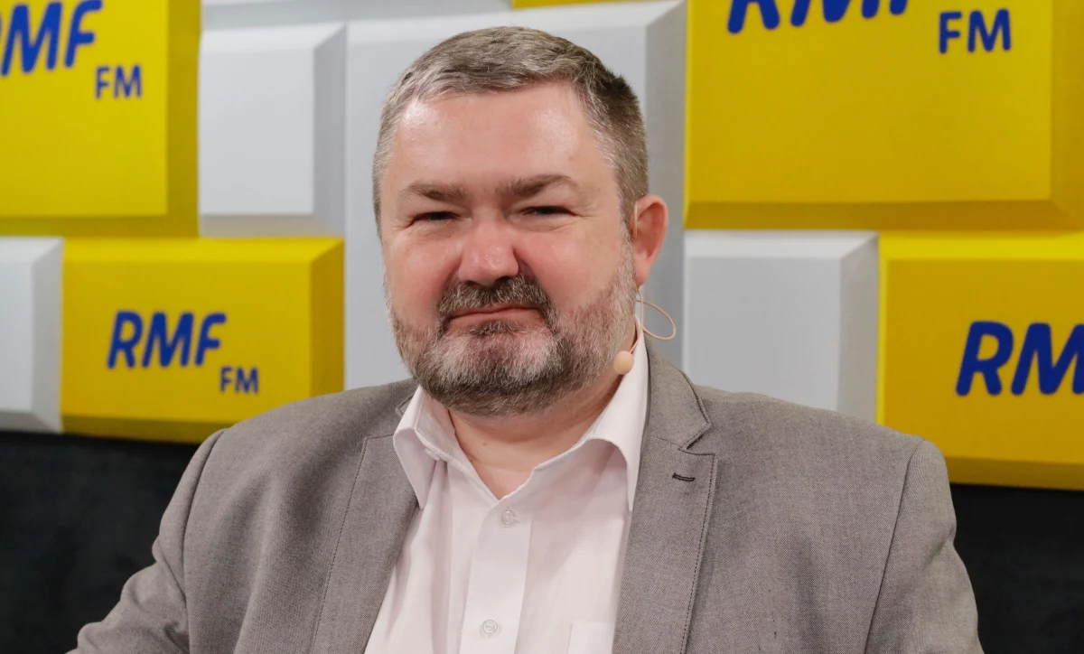 "Większość parlamentarna nie będzie mogła zapewnić chleba, więc będą chcieli zapewnić igrzyska" – powiedział europoseł PiS Karol Karski o zapowiadanym przez Donalda Tuska powołaniu trzech komisji śledczych: ds. wyborów kopertowych, afery wizowej i Pegasusa. Gość Rozmowy o 7:00 w RMF FM i Radiu RMF24 powtórzył też hasła swojej partii wieszczące hegemonię UE i koniec państwa polskiego w następstwie zmian traktatowych UE. 