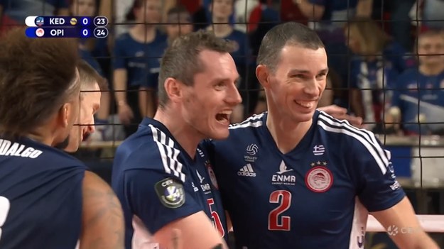 Skrót meczu 1. kolejki Ligi Mistrzów Grupa Azoty ZAKSA Kędzierzyn-Koźle - Olympiakos Pireus 3:1 (23:25, 25:20, 28:26, 31:29).