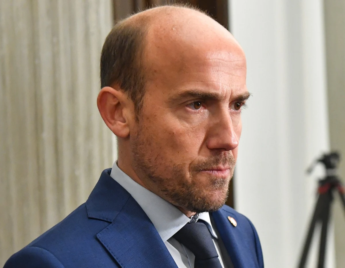 Poseł Koalicji Obywatelskiej Borys Budka poinformował w środę o złożeniu w Sejmie wniosku w sprawie odwołania członków komisji do badania wpływów rosyjskich w Polsce. Jak stwierdził, ta "komisja nie będzie działać", bo "jest niezgodna z polską Konstytucją".