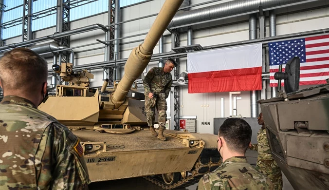 Szef Pentagonu zjawił się na krótko w Polsce. Ostrzegł żołnierzy USA