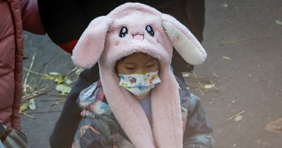 W Chinach gwałtownie wzrosła zachorowalność na zapalenia płuc. Infekcje dotyczą głównie dzieci. Światowa Organizacja Zdrowia (WHO) zwróciła się do władz w Pekinie z żądaniem przekazania dodatkowych informacji na ten temat - informuje agencja AFP.
