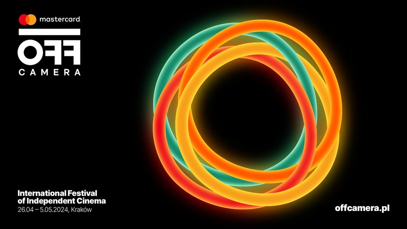 17. edycja Międzynarodowego Festiwalu Kina Niezależnego Mastercard OFF CAMERA odbędzie się w Krakowie od 26 kwietnia do 5 maja 2024 roku. Organizatorzy Festiwalu zaprezentowali koncepcję artystyczną na kolejny rok oraz identyfikację graficzną autorstwa Tomasza Kuczmy, która nawiązuje do kręgów życia. 