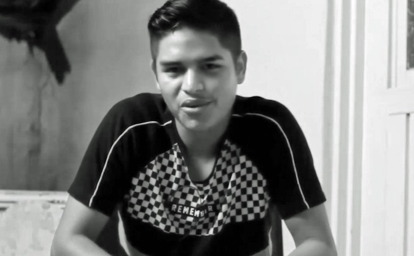 Kolumbijski aktor Kevin Muñoz, który wystąpił w filmie Netfliksa "Łajzy", został zabity w wyniku ataku z użyciem maczety, do którego doszło w miejscowości Tuluá na zachodzie Kolumbii. Miał 23 lata. 
