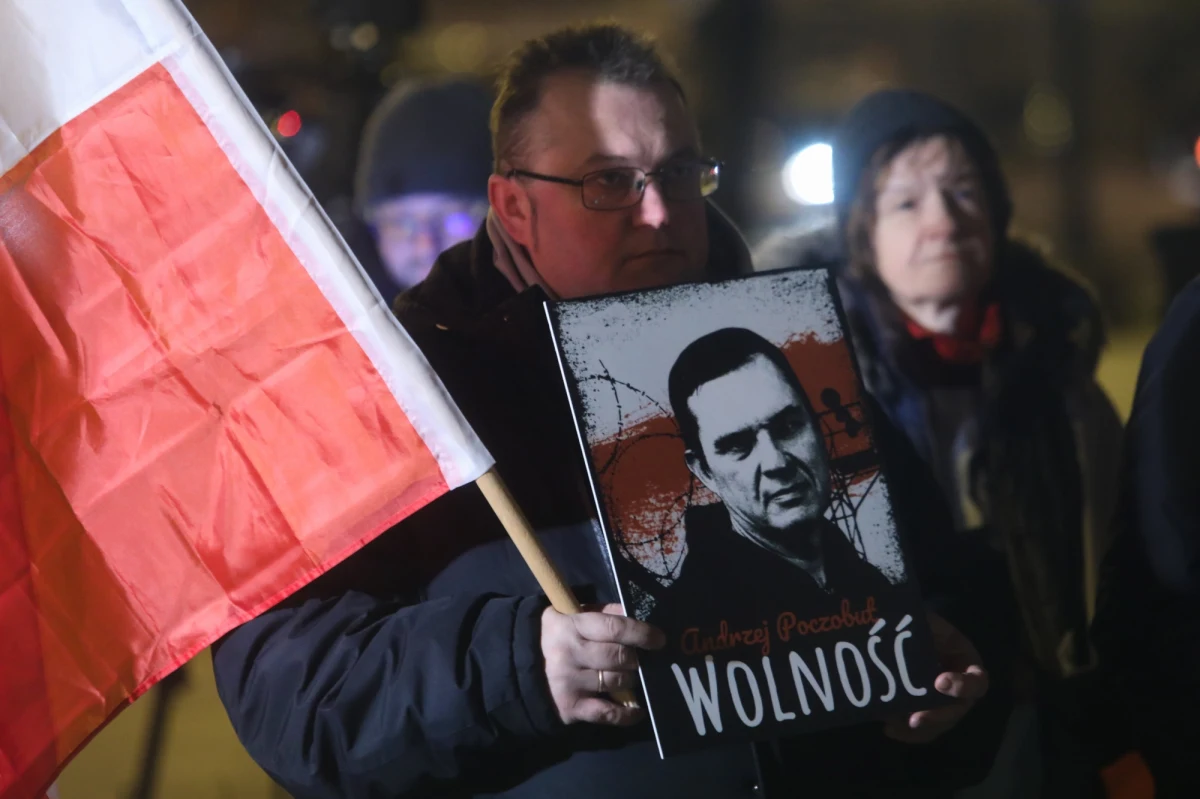 "Nie ma wolności bez wolnych mediów. Nie ma wolnej Białorusi bez dziennikarzy pracujących bez obawy o własne życie i zdrowie".