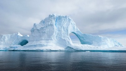 Największa góra lodowa świata po ponad 30 latach zaczęła się poruszać