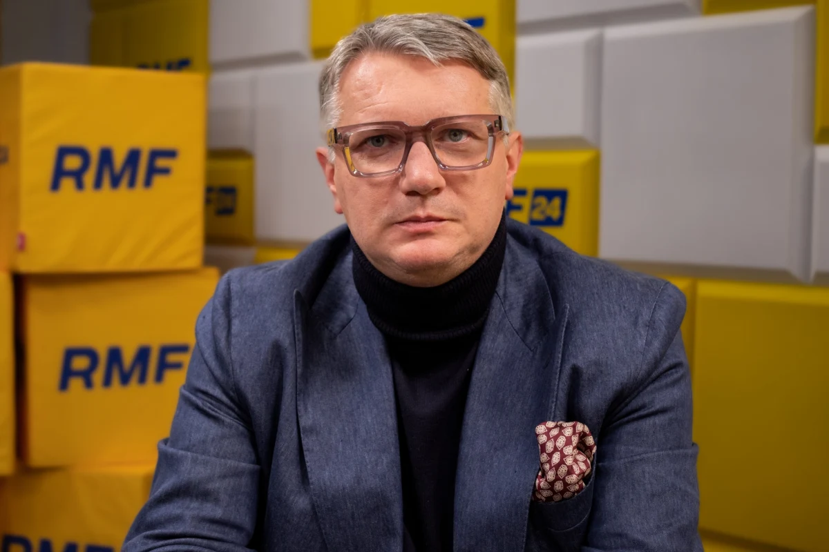 Konfederacja będzie w Sejmie głosować przeciwko rządowi Morawieckiego i przeciwko rządowi Tuska – oznajmił poseł Przemysław Wipler. Jak zapowiedział, klub będzie zgłaszał kandydatów do komisji śledczych proponowanych przez koalicję KO, PSL, Polski 2050 i Lewicy. „Brakuje komisji do zbadania nadużyć w czasie lockdownu” – stwierdził gość Popołudniowej rozmowy w RMF FM, wskazując na ministrów zdrowia jako osoby, które powinny stanąć przed takim gremium. Wipler oznajmił, że jest przeciwny postawieniu prezydenta Andrzeja Dudy przed Trybunałem Stanu.