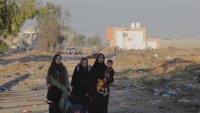 Zawieszenie broni między Izraelem i Hamasem: Pierwsi zakładnicy opuścili Gazę