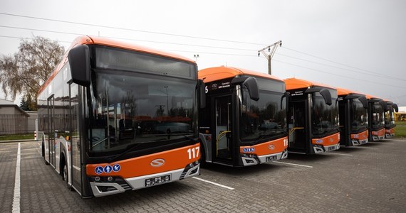 Tabor rzeszowskiej komunikacji miejskiej wzbogacił się o kolejne ekologiczne autobusy. Na ulicach miasta pojawi się 20 nowych pojazdów. Zakup został dofinasowany z Unii Europejskiej. 