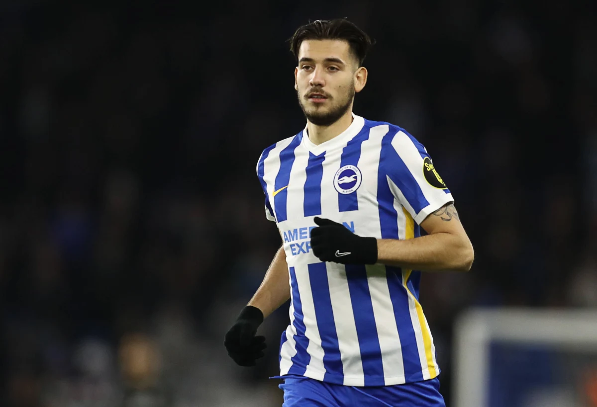 Piłkarz Brighton & Hove Albion Jakub Moder po raz pierwszy od kwietnia ubiegłego roku wystąpił w meczu angielskiej ekstraklasy. W 13. kolejce Polak wszedł na boisko w 77. minucie wyjazdowego meczu z Nottingham Forest, wygranego przez gości 3:2.