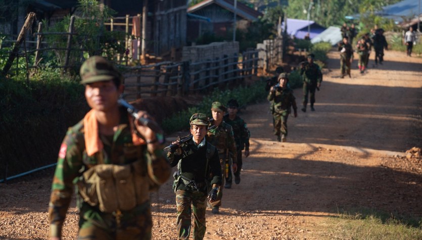 Myanmar: Regimul pierde un punct cheie de frontieră.  Succesul atacului rebelilor