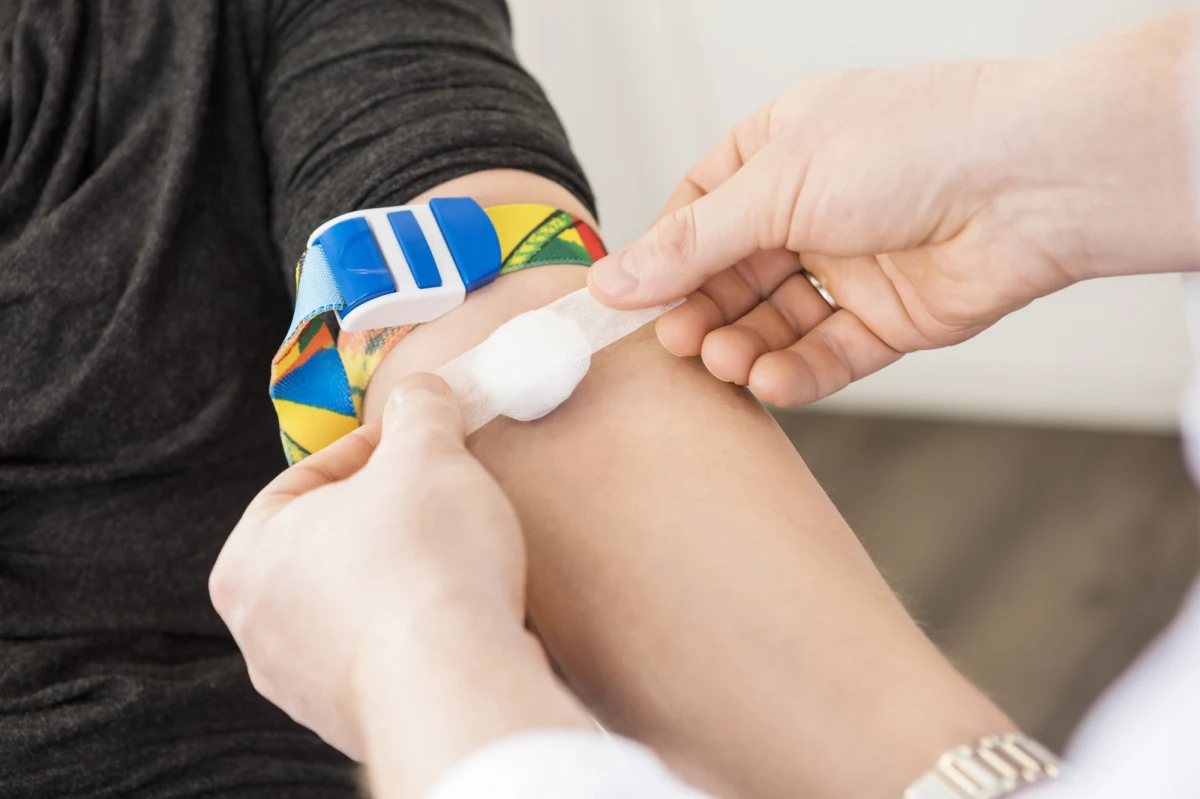 Do internetu trafiło ponad 50 tysięcy wyników badań medycznych. Dane pacjentów pochodziły z jednej z największych sieci laboratoriów w Polsce – firmy ALAB – informuje serwis Zaufana Trzecia Strona.