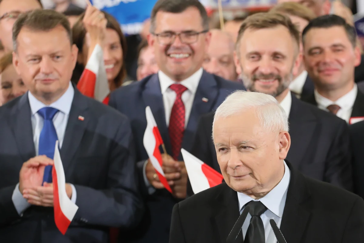 Duże zmiany w strukturach Prawa i Sprawiedliwości. Dotychczas istniejące 100 okręgów w partii zarządzanych przez 94 pełnomocników zostało zastąpione przez 17 okręgów - na ich czele stanie taka sama liczba szefów.