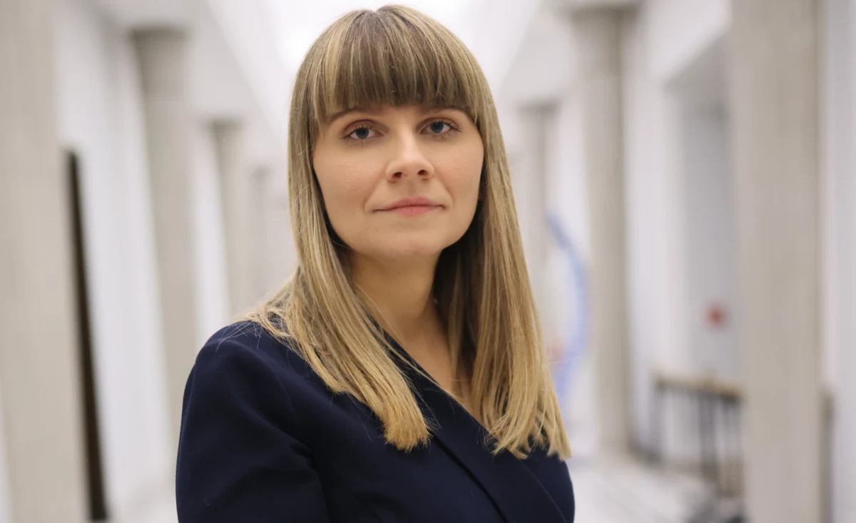 Monika Horna-Cieślak, kandydatka KO, Lewicy, PSL i Polski 2050 na Rzecznika Praw Dziecka, została wybrana na tę funkcję przez Sejm. Zgodę na powołanie rzecznika musi jeszcze wyrazić Senat. Kadencja obecnego rzecznika Mikołaja Pawlaka upływa 14 grudnia.