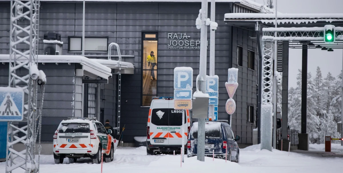 Finlandia zamknie całą granicę z Rosją. Jak poinformował rząd w Helsinkach, imigranci napływający w stronę Finlandii przez Rosję nie będą mogli przekroczyć wschodniej granicy i składać podań o azyl. Przez granicę fińsko-rosyjską dopuszczalny będzie tylko przewóz towarów.