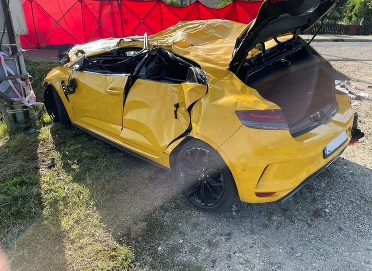 Do prokuratury wpłynęły wyniki badań toksykologicznych przeprowadzonych po wypadku w miejscowości Harmęże koło Oświęcimia. Do tragicznego zdarzenia doszło w sierpniu. Zginęli trzej młodzi mężczyźni w wieku 17, 21 i 23 lat. 