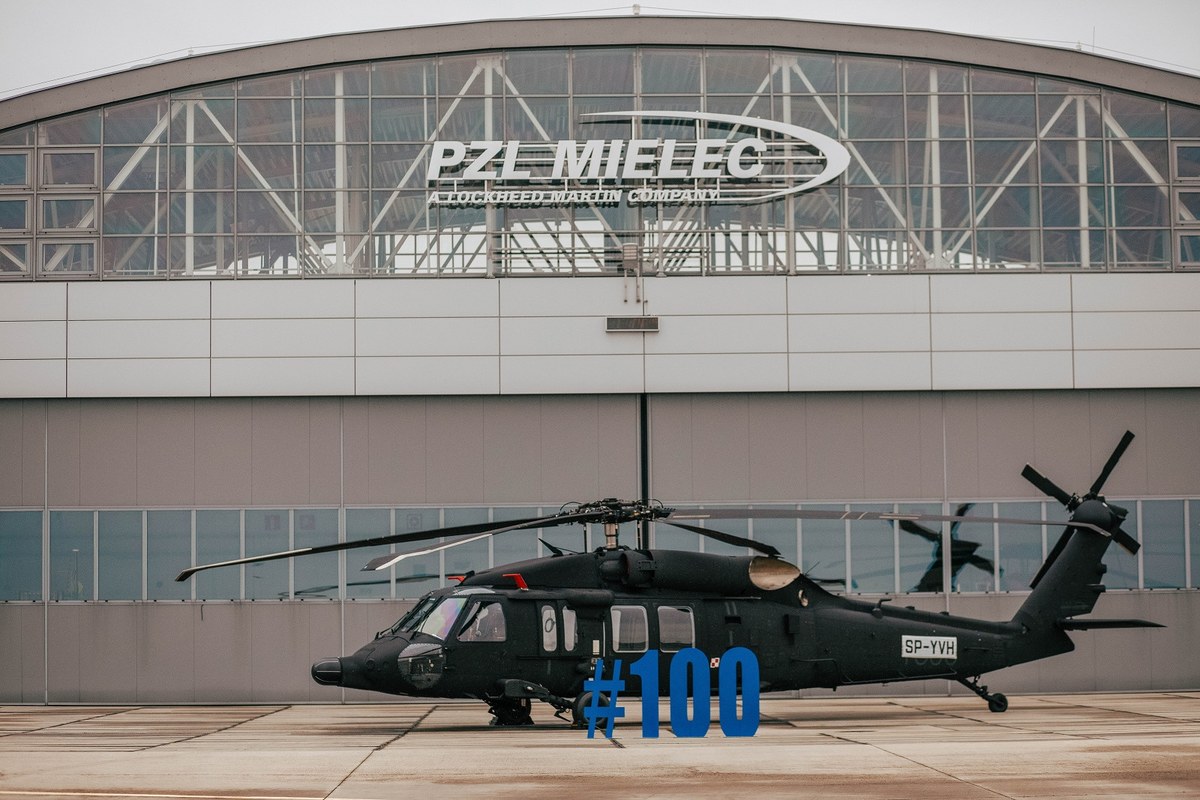Należąca do koncernu Lockheed Martin spółka PZL Mielec dostarczyła setny wielozadaniowy śmigłowiec S-70i Black Hawk wyprodukowany w zakładzie na Podkarpaciu. Maszyna trafiła do polskiego wojska.

