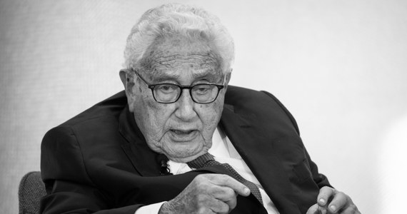Nie żyje Henry Kissinger - dyplomata, doradca amerykańskich prezydentów i laureat pokojowej nagrody Nobla. Miał 100 lat. 