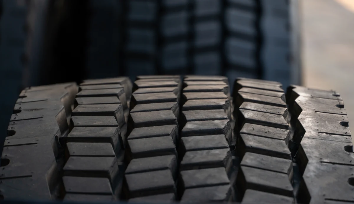 Firma Michelin w komunikacie prasowym ogłosiła, że do końca 2025 roku ograniczy lub zamknie produkcję w trzech niemieckich fabrykach. Część produkcji ma zostać przeniesiona do Polski.