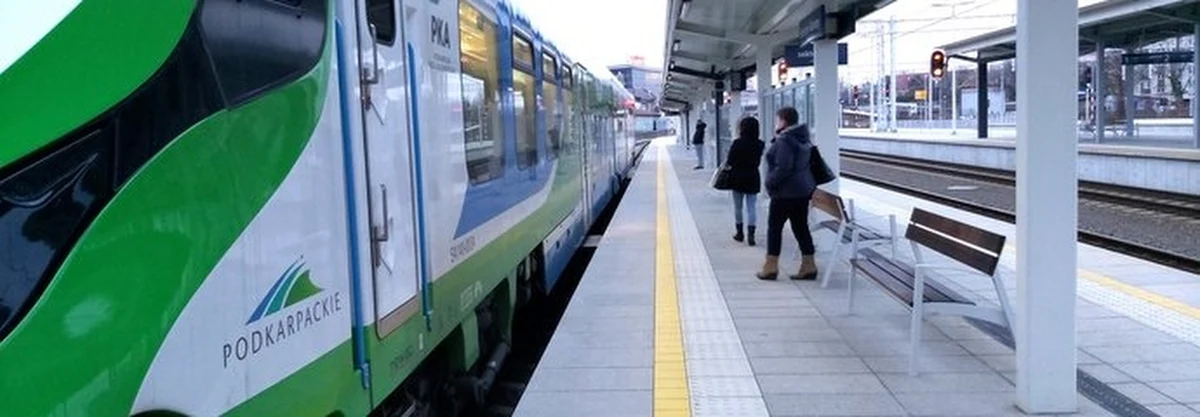 PKP Polskie Linie kolejowe ogłosiły przetarg na opracowanie dokumentacji projektowej dla remontu linii kolejowej na odcinkach Rzeszów-Przemyśl i Przemyśl-Medyka. Po zrealizowaniu remontu pociągi na tej trasie będą mogły jeździć do 160 km/h.

