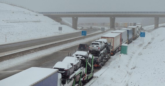 Do 30 grudnia ma potrwać blokada jedynego słowacko-ukraińskiego przejścia granicznego w Vyżnem Nemieckiem-Użhorodzie. Protest zorganizowany przez transportowców ze Słowacji rozpoczął się w piątek po południu.