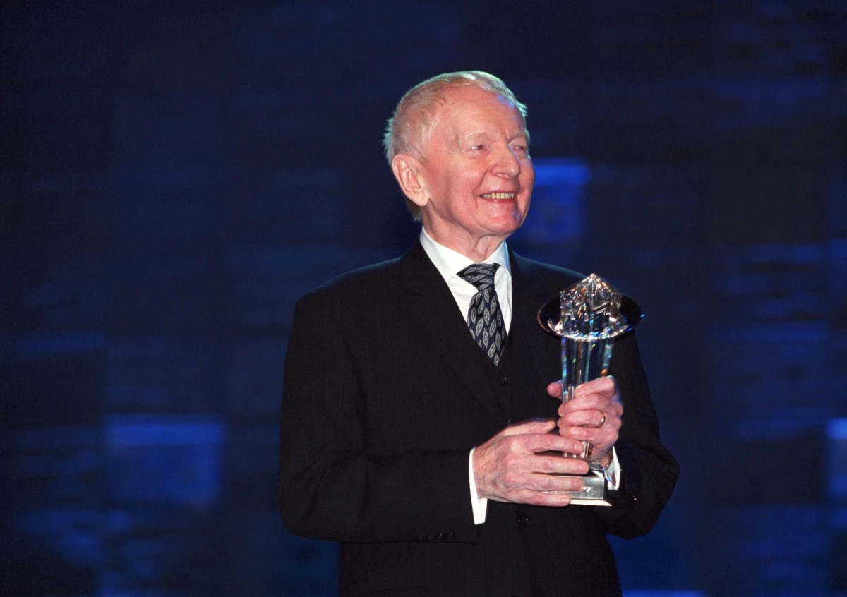 3 grudnia 2023 roku przypada setna rocznica urodzin Adama Słodowego. Znany Pan Złota Rączka przyszedł na świat w Czarnkowie na północy Wielkopolski. W RMF FM przypominamy postać twórcy programu „Zrób to sam” oraz pokazujemy pamiątki po znanym majsterkowiczu.