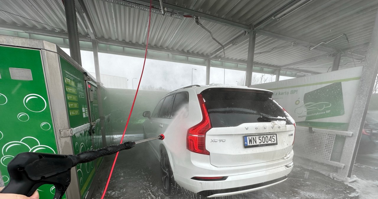 Nie wszyscy znają zasadę 0 stopni. Zimą każdy kierowca powinien ją stosować