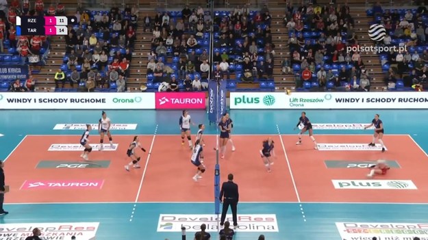 Skrót meczu PGE Rysice Rzeszów – Grupa Azoty Akademia Tarnów 3:2 (25:18, 21:25, 21:25, 25:19, 15:13) - siatkówka; Tauron Liga, 9. kolejka.

