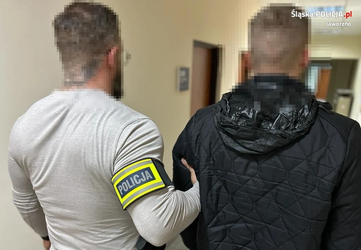 Policjanci z Jaworzna zatrzymali trzech młodych mężczyzn, którzy w listopadzie w autobusie komunikacji miejskiej brutalnie pobili pasażera. 32-latek zwrócił im uwagę, że zachowują się za głośno i wulgarnie.