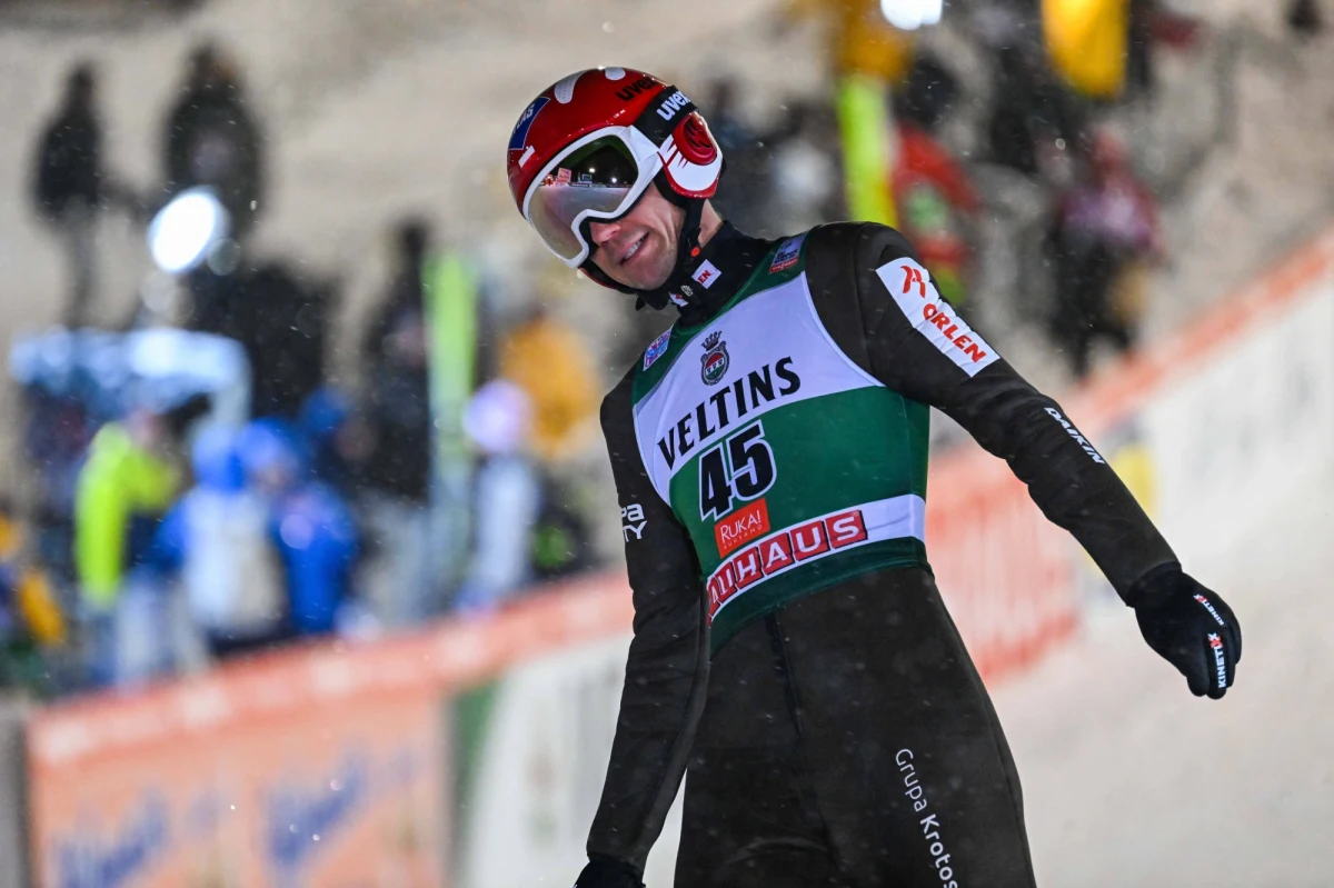 W czterech konkursach Pucharu Świata, które odbyły się w tym sezonie, polska reprezentacja zdobyła w sumie zaledwie 61 punktów. Dla porównania – Austriak Stefan Kraft samodzielnie zdobył ich aż 400. W mediach, także niemieckich, które obserwują polską reprezentację, mówi się, że to może być czas, aby zrobić sobie przerwę od startów w Pucharze Świata i popracować nad formą. "Myślę, że tym razem trzeba im spokoju, niekoniecznie związanego z tym, żeby odsyłać ich na treningi" - mówił na antenie internetowego Radia RMF24 Igor Błachut, komentator skoków narciarskich Eurosportu.