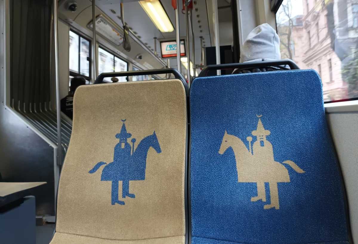 Koło Teatru Bagatela w Krakowie wykoleił się tramwaj. Jak podało tuż przed godz. 17 Miejskie Przedsiębiorstwo Komunikacyjne, "ruch tramwajowy do Bronowic Małych został przywrócony".