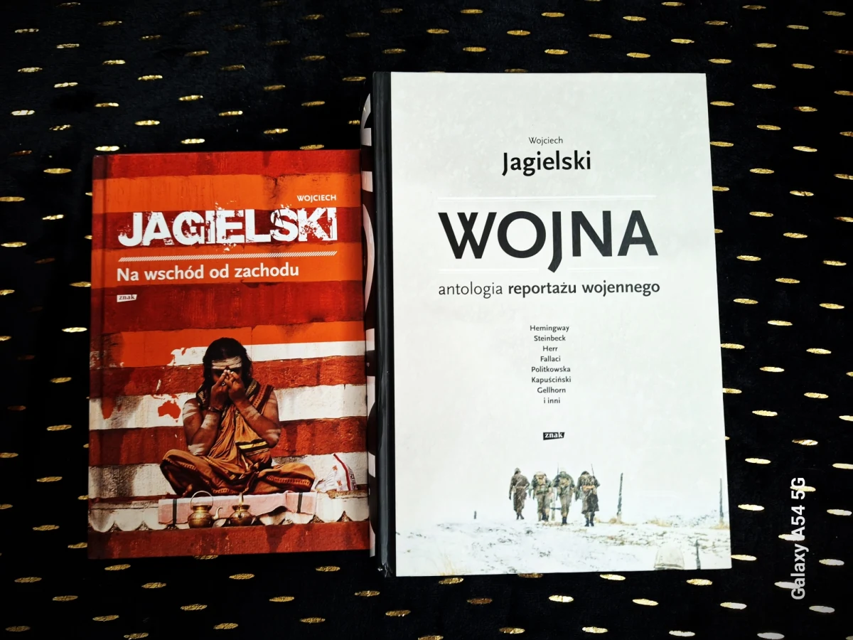 "Może to słowo 'antologia', wzbudza we mnie większy strach niż wzbudza w panu, czy - mam nadzieję - w potencjalnych czytelnikach. Ja wolę ten tom nazywać 'moim osobistym wyborem.'" - z taką skromnością o książce "Wojna. Antologia reportażu wojennego” mówi w rozmowie ze mną Wojciech Jagielski. 