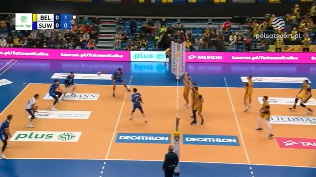 Skrót meczu PGE GiEK Skra Bełchatów – MKS Ślepsk Malow Suwałki 1:3 (21:25, 21:25, 25:20, 23:25) - siatkówka, PlusLiga 2023/2024, 10. kolejka.

_______
Skra: Adrian Aciobanitei, Bartłomiej Lemański, Dawid Konarski, Bartłomiej Lipiński, Mateusz Poręba, Grzegorz Łomacz – Benjamin Diez (libero) oraz Wiktor Nowak, Przemysław Kupka, Pierre Derouillon. Trener: Andrea Gardini.
Ślepsk: Konrad Stajer, Bartosz Filipiak, Paweł Halaba, Joaquin Gallego, Matias Sanchez, Bartosz Firszt– Mateusz Czunkiewicz (libero) oraz Ziga Stern, Arkadiusz Żakieta, Maksim Buculjević. Trener: Dominik Kwapisiewicz.